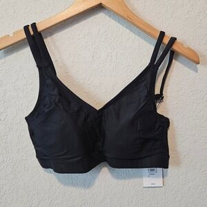 Universal Standard Swim V-Neck Bikini Top in Black Women's Size 6-8 Beach